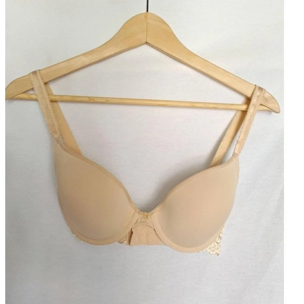 Wacoal's Embrace Lace Push Up‎ Bra Nude Beige 34D 858191 Memory Foam